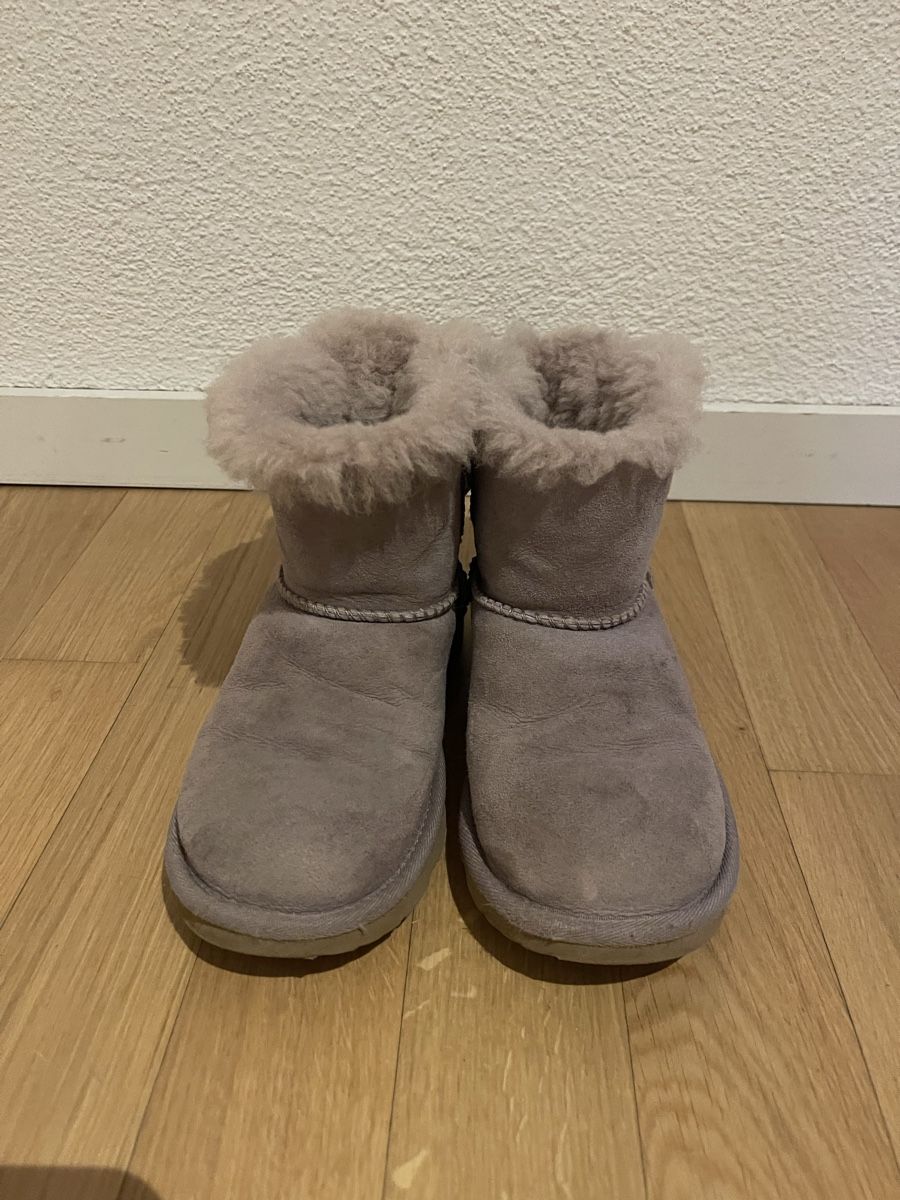Ugg Scarpe per ragazze: UGG – Usato da Au ZH venduto da Shalima1985 3