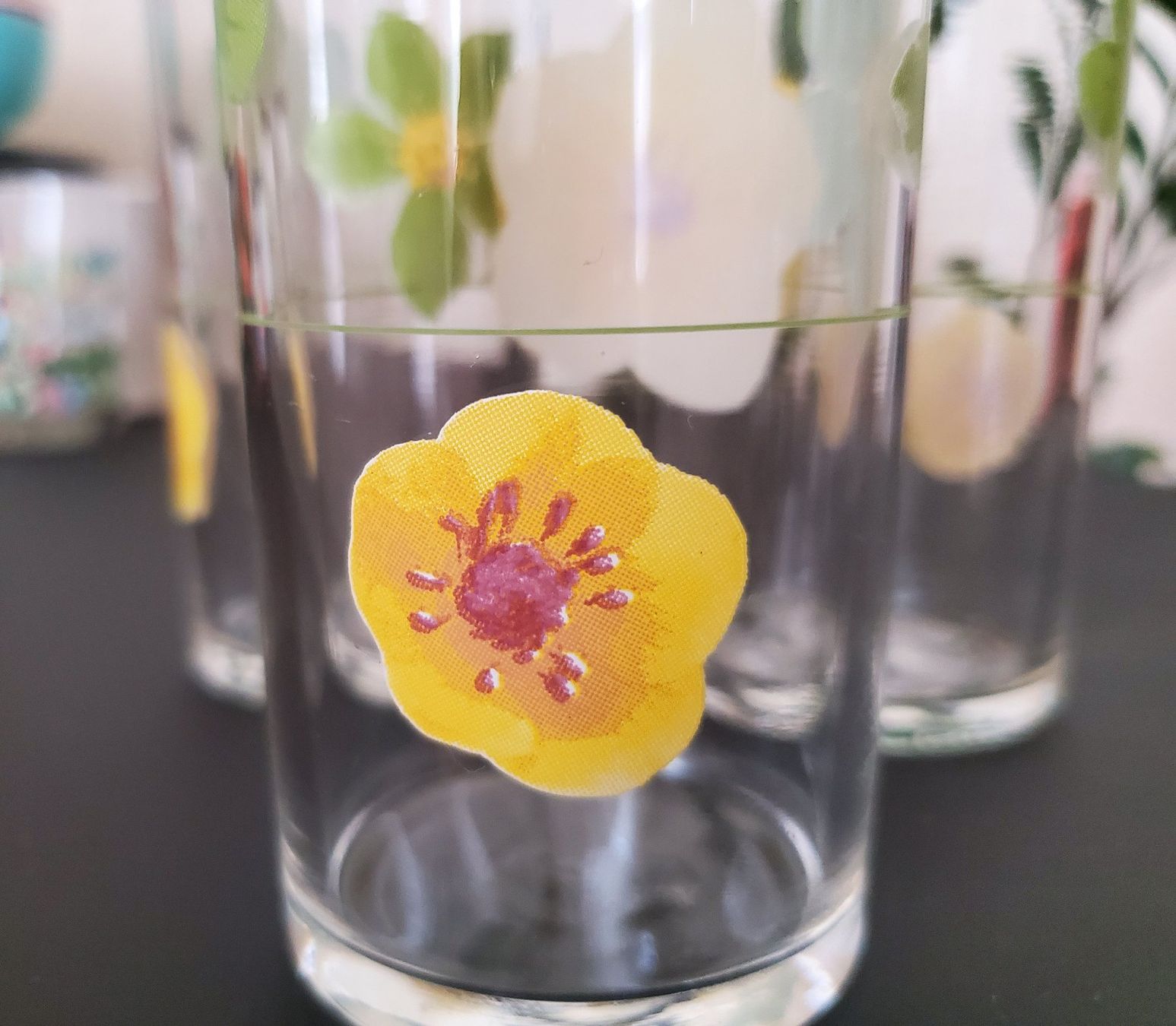 Gläser: 3 verres hauts décor floral – Gebraucht aus Rennaz von La_malle_du_dauphin 2
