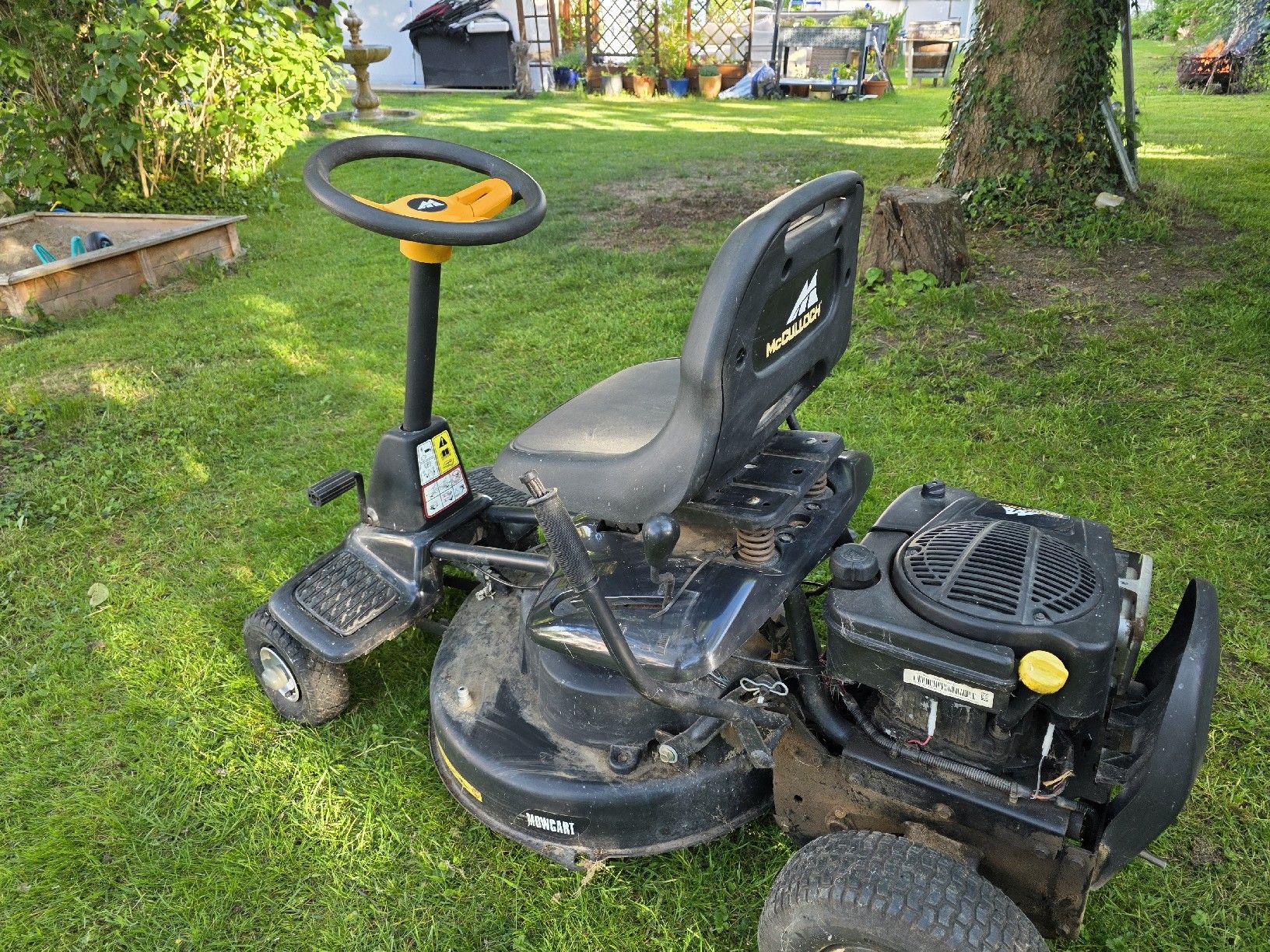 Tondeuses à gazon: Tracteur à gazon Mc Culloch à reparer – Défectueux à Prez-vers-Noréaz par Bogh15 1