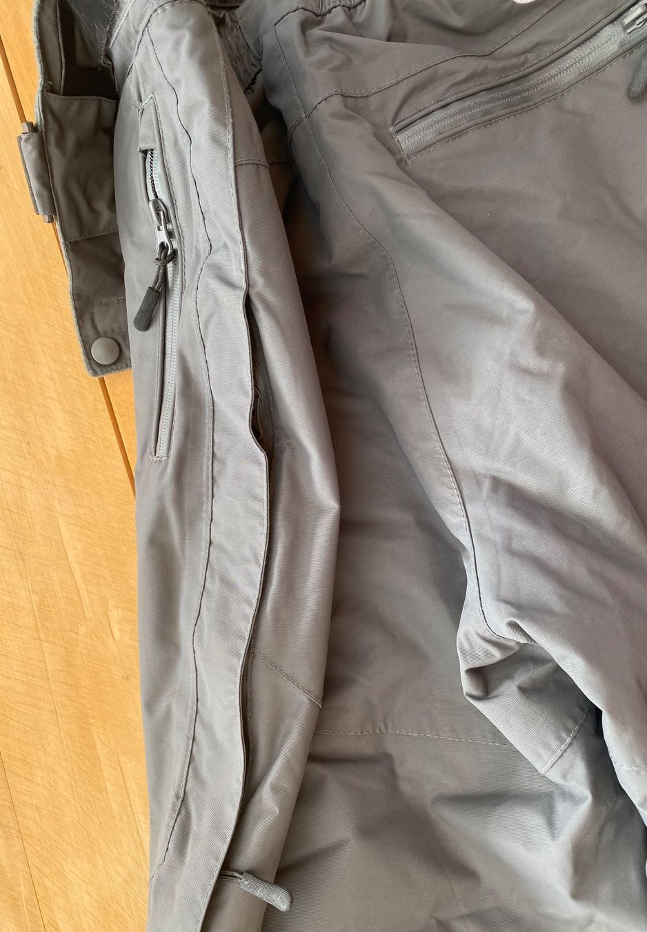 Hosen: Ski-/Snowboard Hose mit Recco Reflector Gr.M – Gebraucht aus Madetswil von Belka19 5