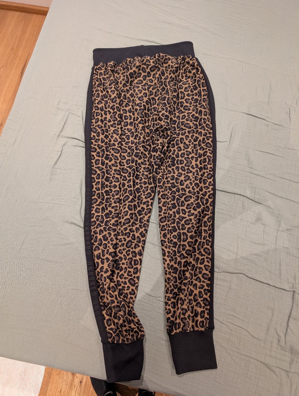 Pantaloni: Eivy Trainerhose – Usato da Magden venduto da mightykels 1
