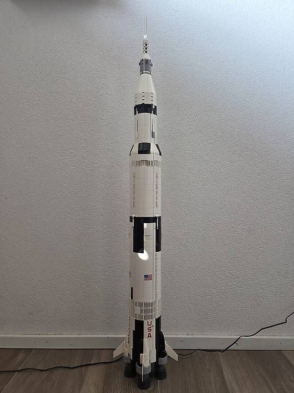 Lego Kit di costruzioni: Fusée lego Saturne 5 – Usato da Chavornay venduto da ivan_85