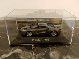 Ford GT40 2017  1:43  neu mit Vitrine
