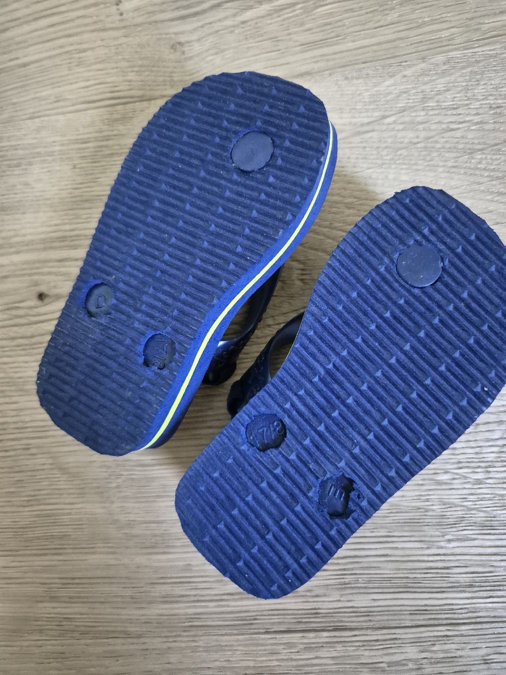 Havaianas Scarpe per ragazzi: Havaianas Kinder Flip Flops Gr. 17/18 blau – Usato da Sax venduto da moooh 1