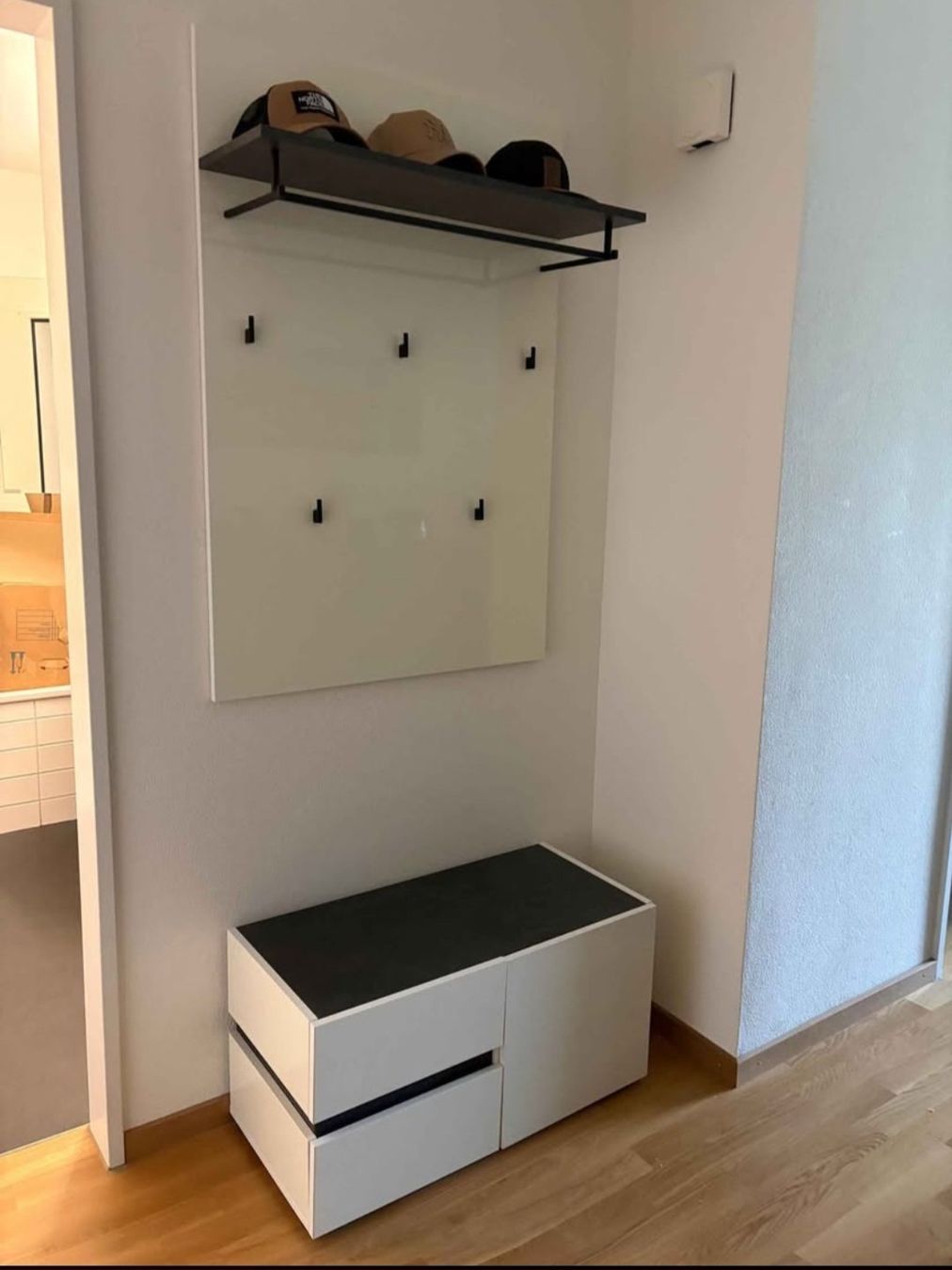 Pfister Porte manteau: Garderobenset Pfister – D'occasion à Wallisellen par pas_d7hs 1