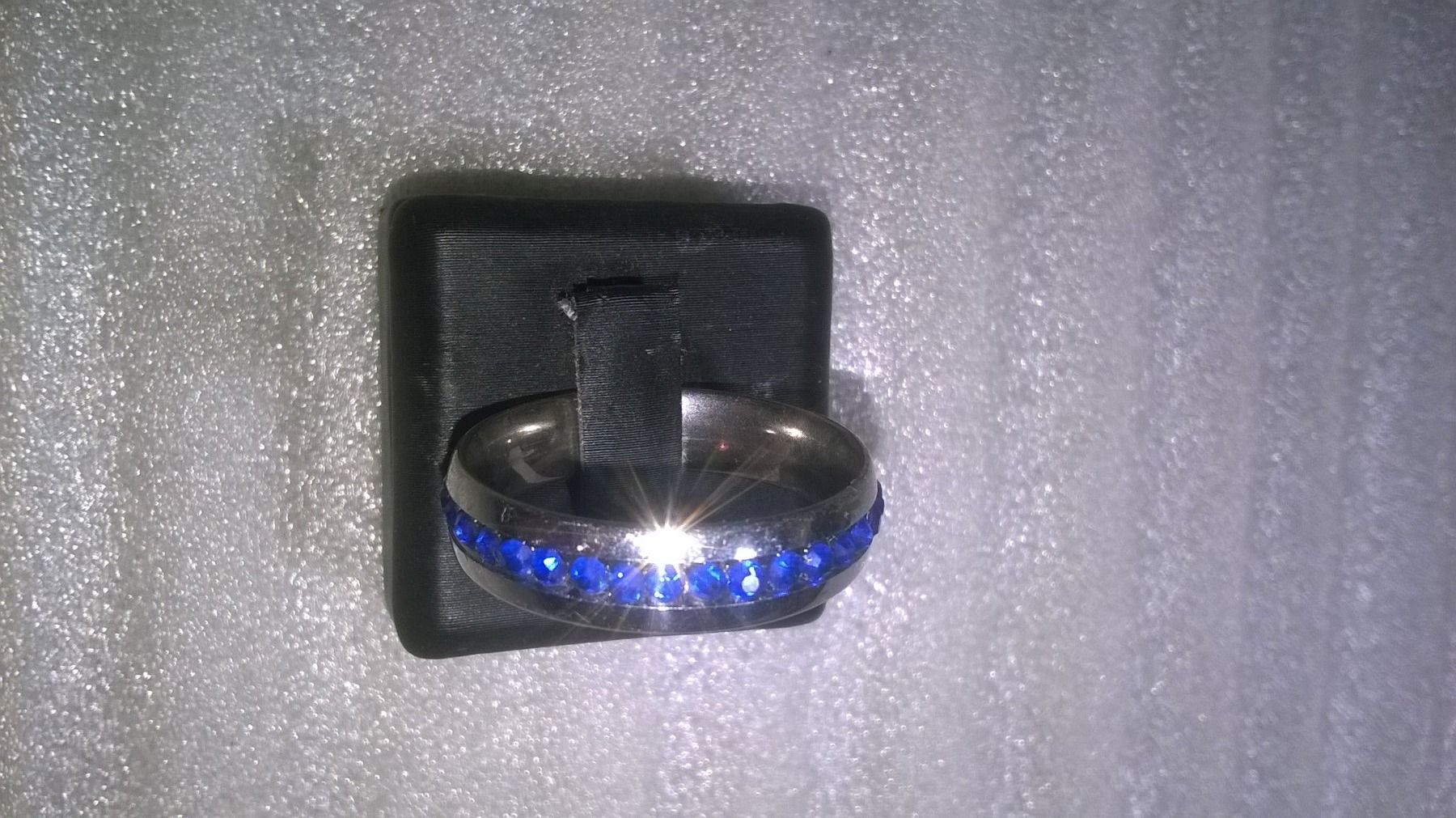 Bagues: ring edelsthal,,mit dunckelblau kristall,,,glanzig – Neuf (Voir description) à Basel par bijoutrie_4