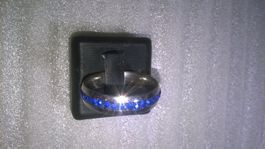ring edelsthal,,mit dunckelblau kristall,,,glanzig
