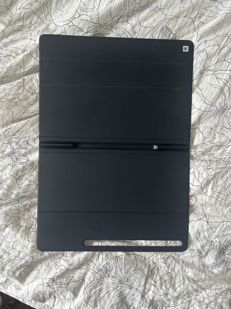 Samsung Coques & Sacs: Étui tablette Samsung S7 FE noire – D'occasion à Grandvaux par mai_shl9 1