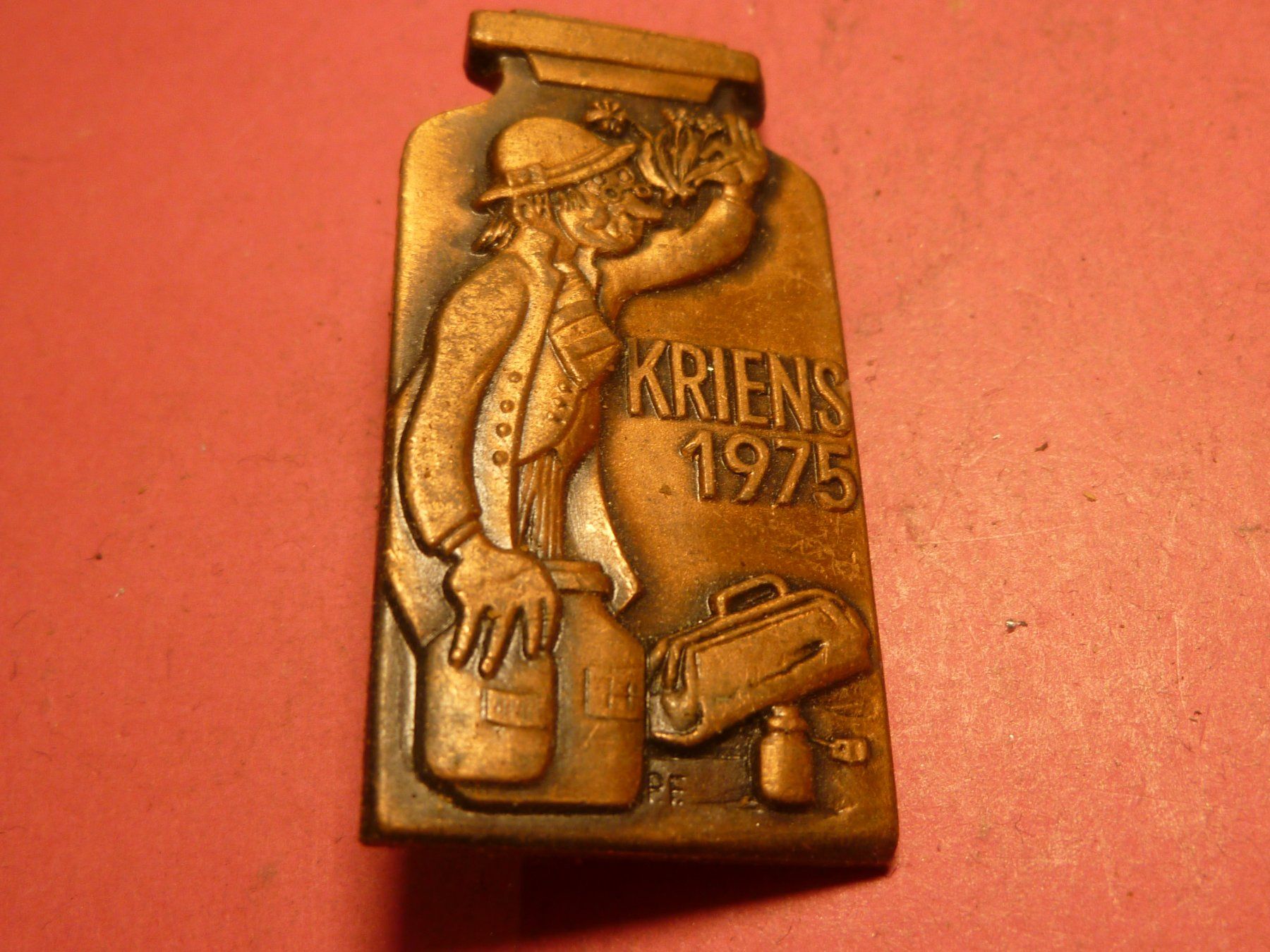 Placchette & Badge: KRIENS 1975 BRONZE – Usato da Ried (Muotathal) venduto da Mandarin02