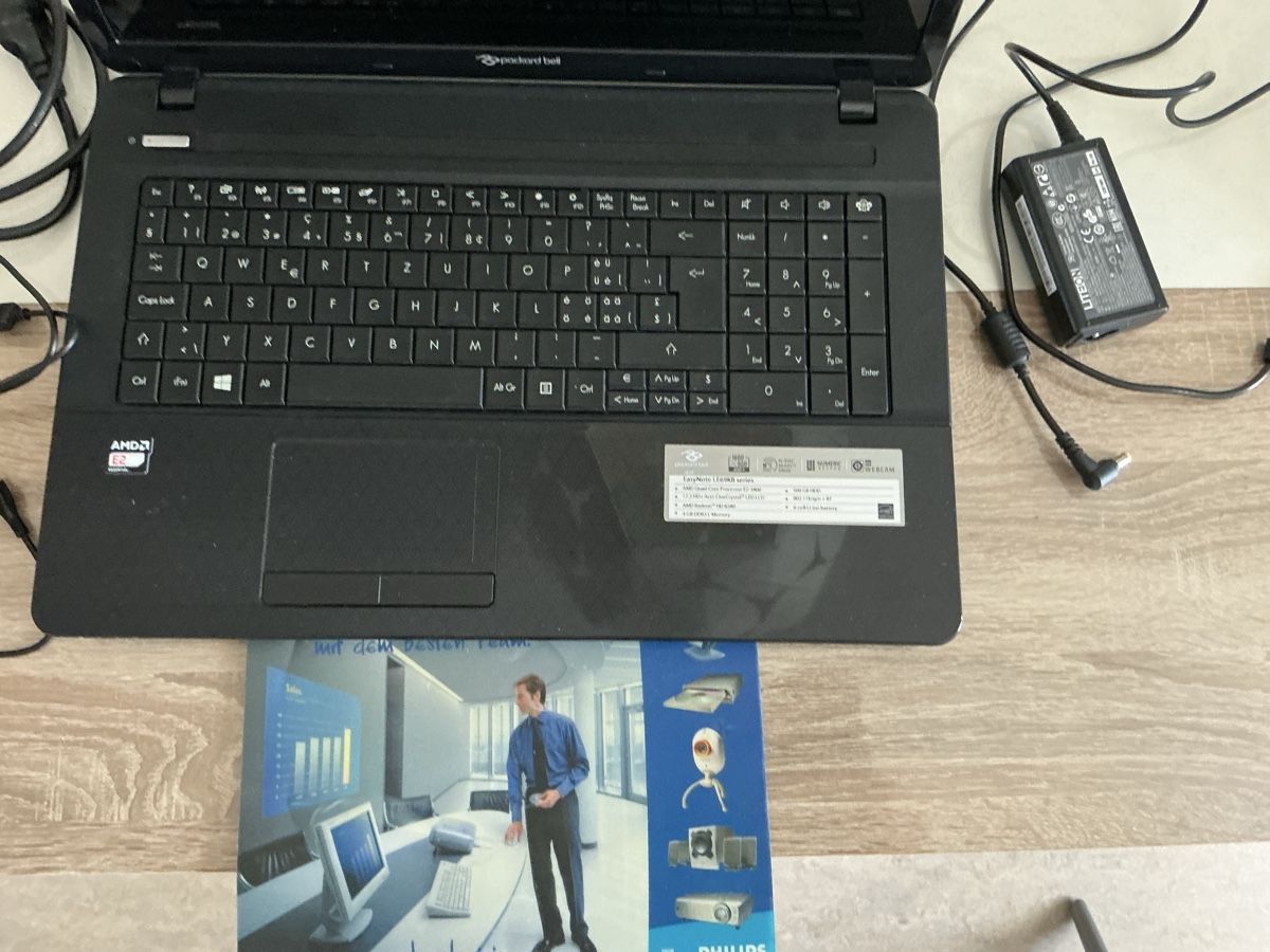 Toshiba Notebook: 2 X Laptop Toshiba + Packardbell – Usato da Aarau venduto da Libita70 9