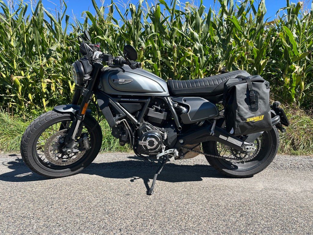 Ducati Strada: Ducati Scrambler Nightshift 803, 35kW – Usato da Davos Dorf venduto da Panda21