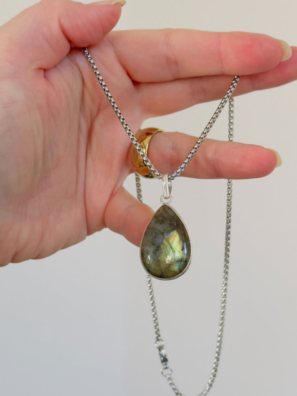 Catenine: Fashionable labradorite necklace – Nuovo e nell'imballaggio originale da Genève venduto da AGBERG 4