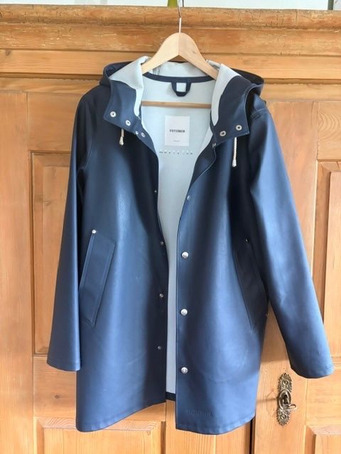 Stutterheim Mäntel: Regenmantel 'Stutterheim' – Gebraucht aus Kloten von KB1959