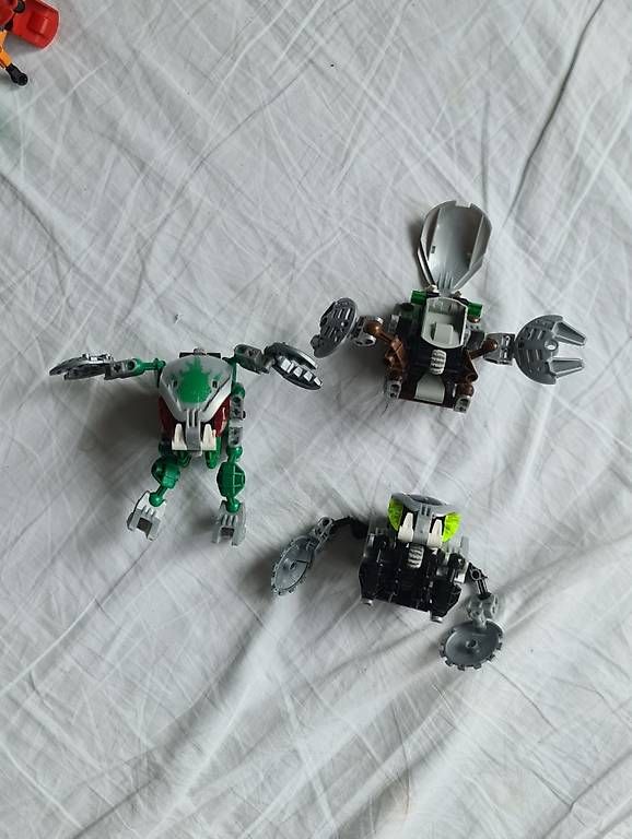 Spielzeuge: Lego bionicle lot – Gebraucht aus Clarens von ath_c6xs