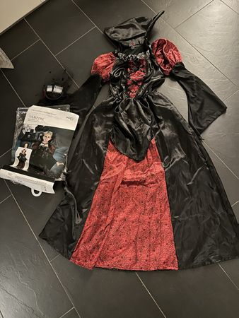 Halloween Kinder Vampir Kostüm mit Hut und Halsschmuck