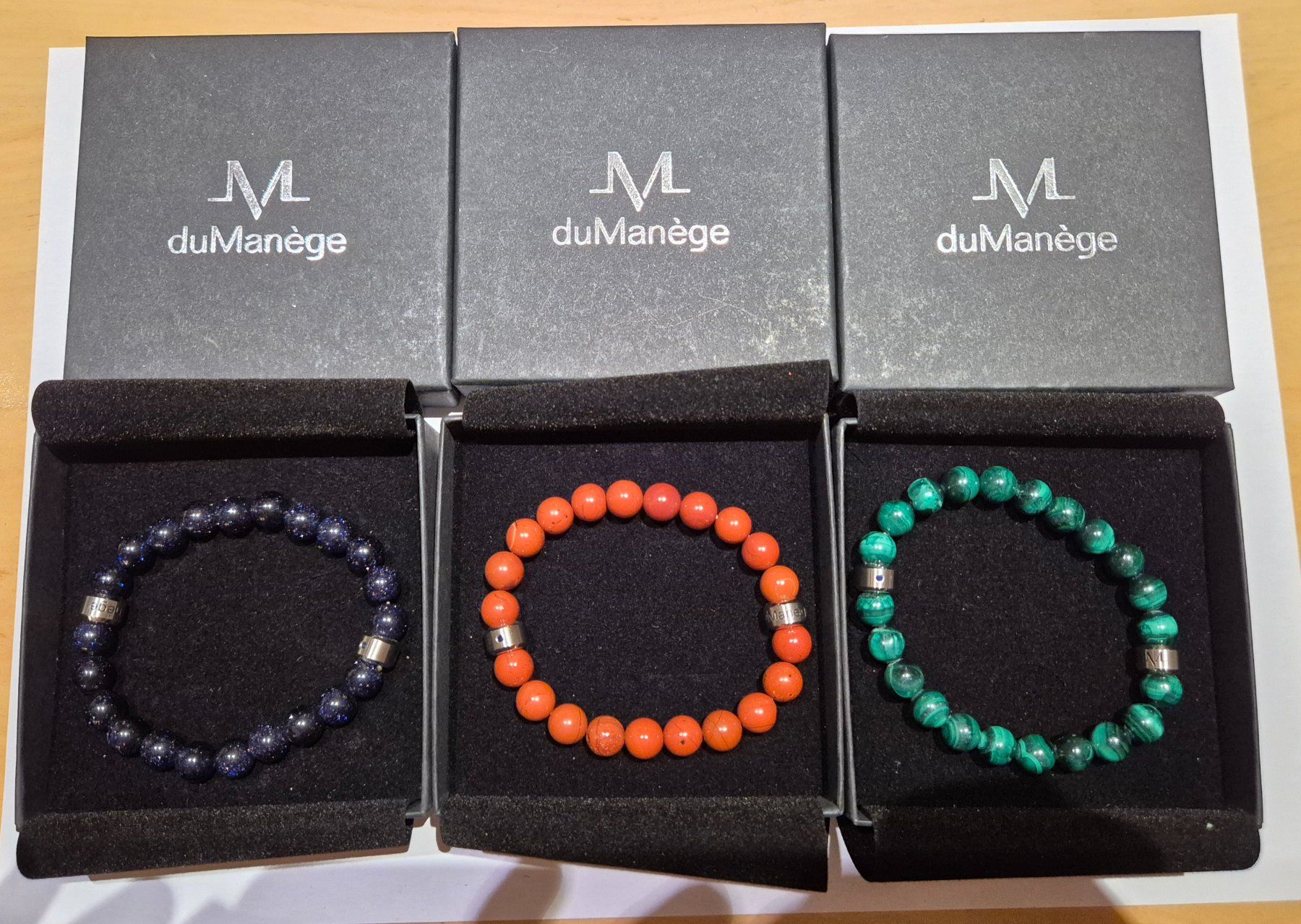 Bracciali & Braccialetti: Bracelet en perle – Nuovo e nell'imballaggio originale da Valeyres-sous-Montagny venduto da Romy.