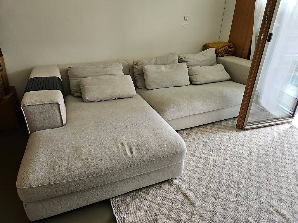 Divani: Pfister Sofa beige – Usato da Bülach venduto da LarissaBueeler