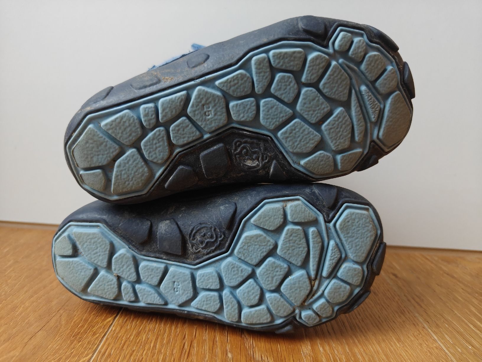 Affenzahn Schuhe für Jungen: Affenzahn Winterschuhe Grösse 25 – Gebraucht aus Wettingen von SiSiLaWe 2