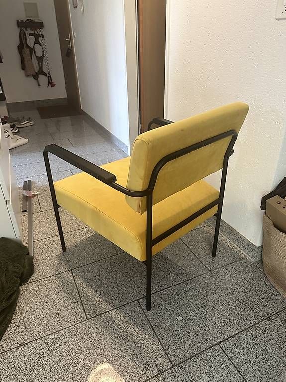 Poltrone: 2x Samtiger Lounge Stuhl / Sessel - gelb – Usato da Zetzwil venduto da wolwernieves 2