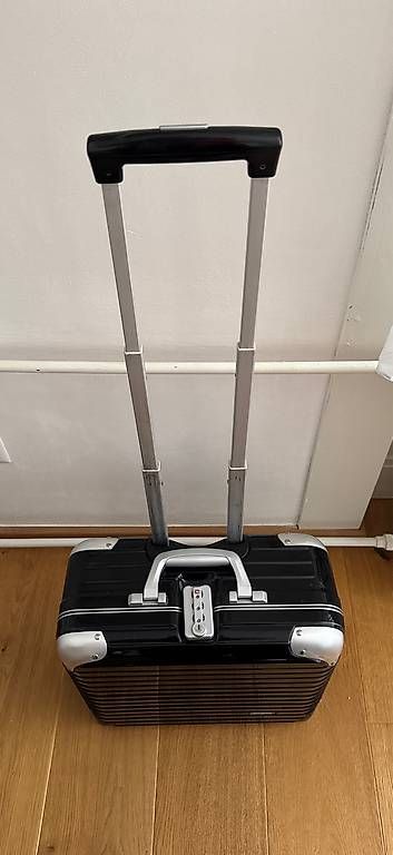 Altro in Aeronautica: Rimowa Business Trolly – Usato da Zürich venduto da Mari123 1