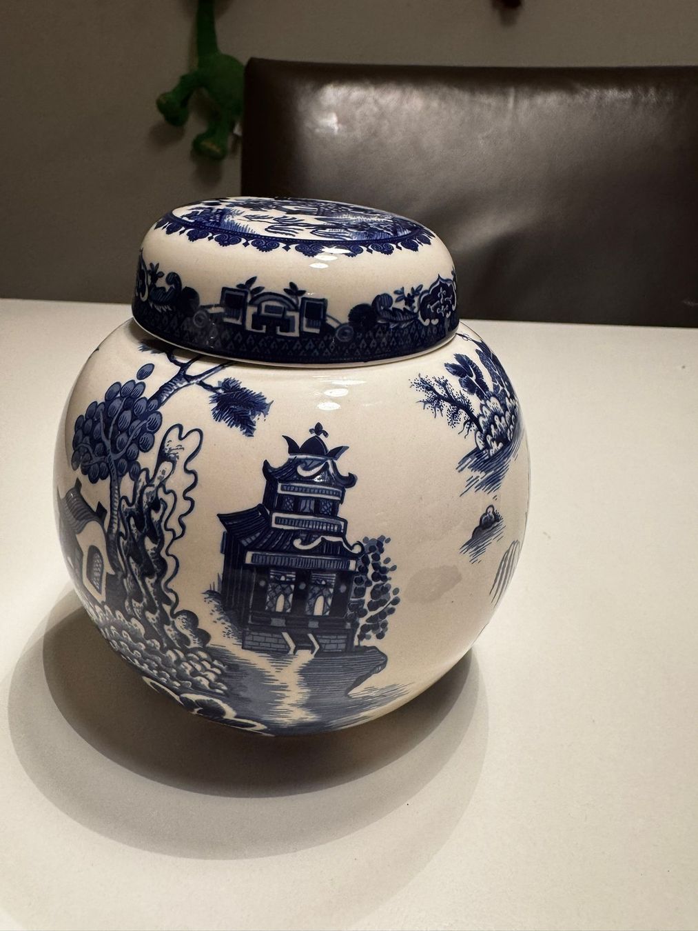 Zuckerdosen: Blau-weisse Teedose/ "Willow" Ingwerglas – Gebraucht aus Egg b. Zürich von Brocki_Insel_Egg 1