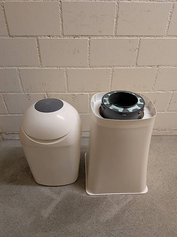 Tommee Tippee Abfalleimer: Windeleimer Tommee Tippee inkl. 5 Nachfüllkassetten – Gebraucht aus Buochs von and_25zf 1