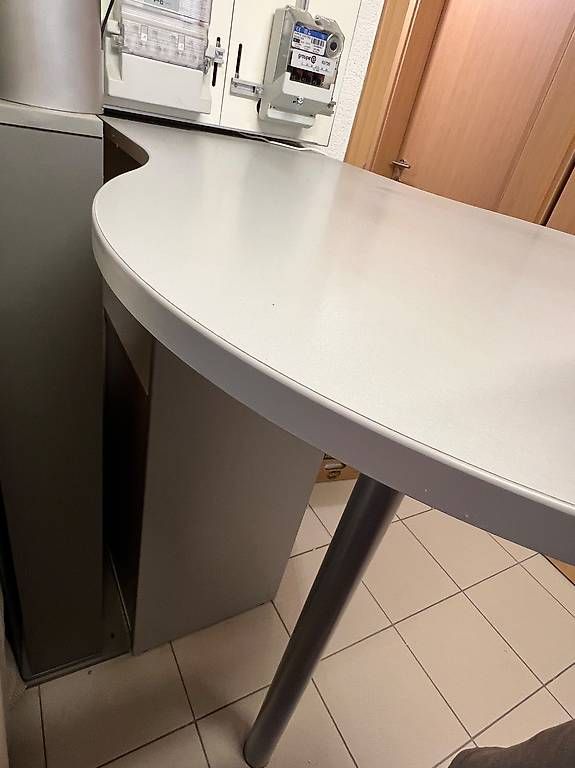 Allestimento di negozi e stand fieristici: Table de bar avec compartiment à porte – Usato da Grolley venduto da fra_n2sg 2