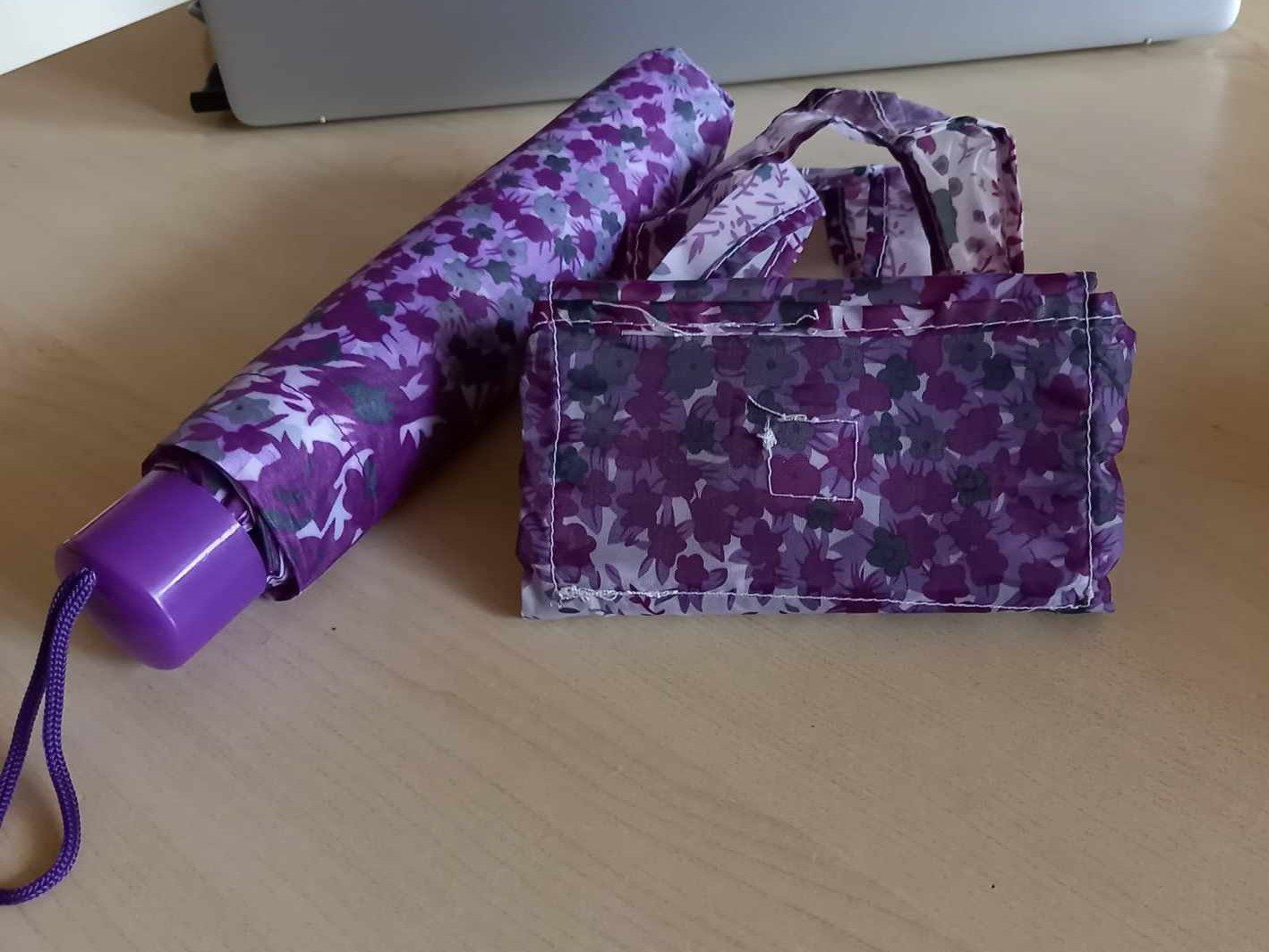 Taschen für Damen: Damen Set: Umhängetasche, Regenschirm, Einkaufsbeutel – Neu (gemäss Beschreibung) aus Möhlin von Simba4871 2