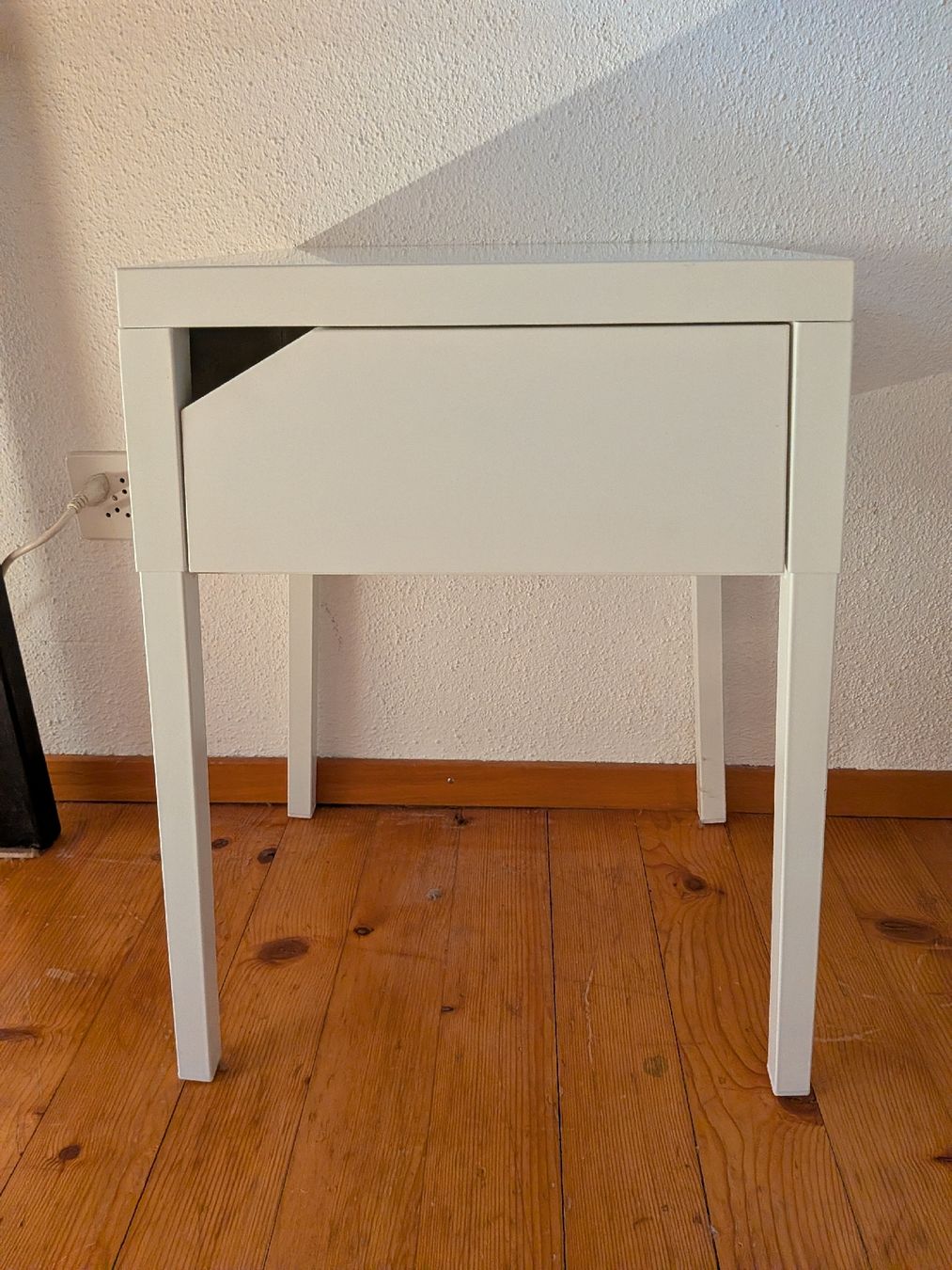 Tables de nuit: Nachttische – D'occasion à St. Gallen par philinebrun