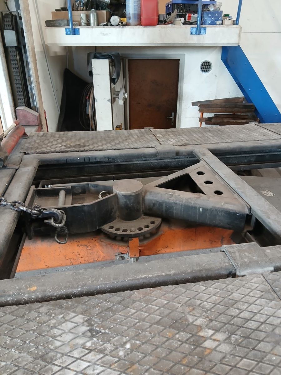 Tutte le macchine: Lift de carrossier / marbre  – Usato da Soyhières venduto da Essor 5