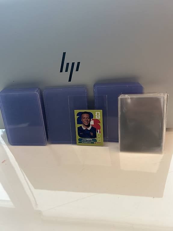 Recipients et similaires: Panini hülle pro Stk – Neuf (Voir description) à Zürich par Yvo619