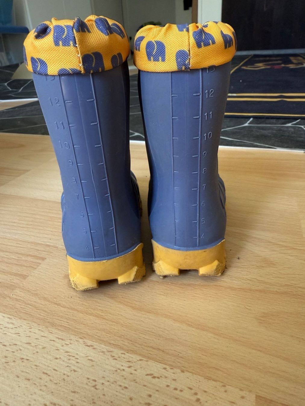 Elefanten Scarpe per ragazzi: Kinder Gummistiefel Elefanten Gr. 21 – Usato da Edlibach venduto da Kiwi610 2