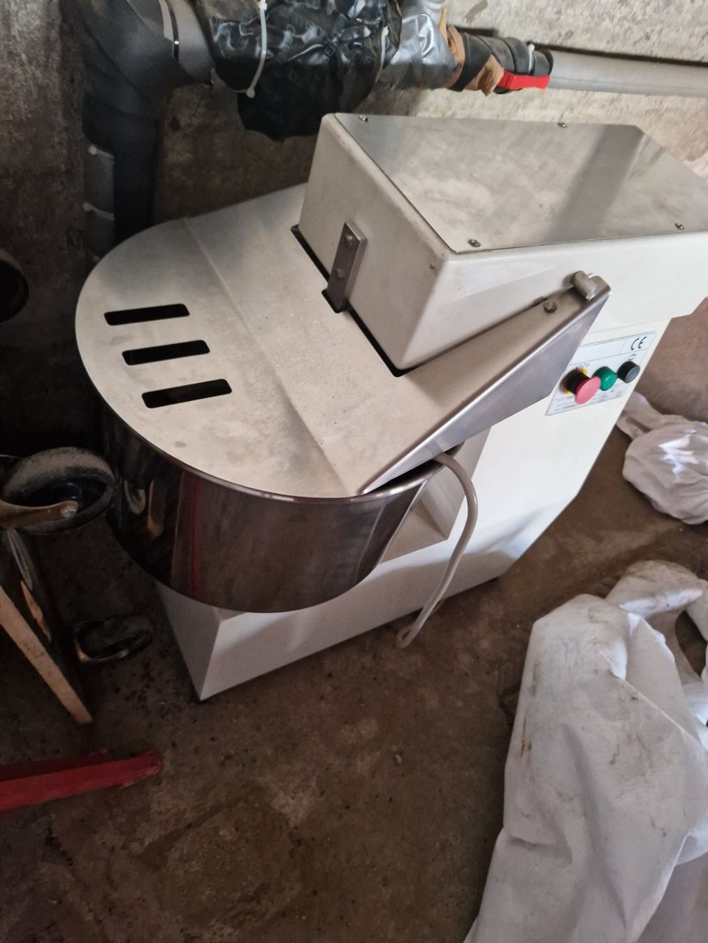 Appareils de cuisine: Teig Maschine – D'occasion à Aarberg par 2002stefan 2