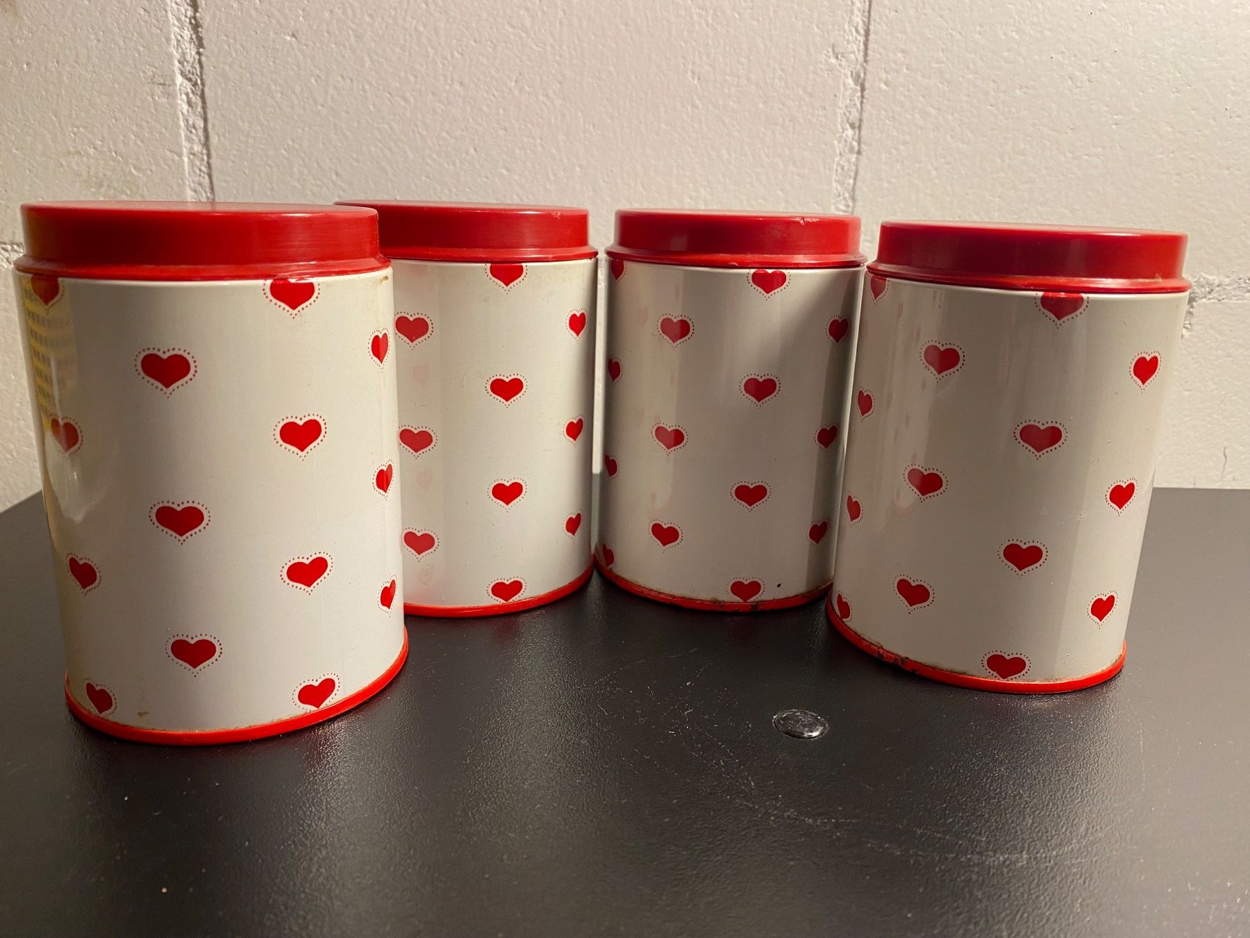 Alle Dekorationen: 4 Vintage Blechbüchsen mit Herzli – Gebraucht aus Rorbas von tun_m7fz 3
