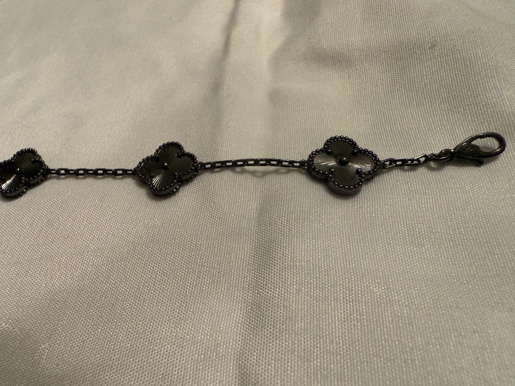 Bracciali & Braccialetti: Elegantes Armband mit Kleeblatt-Design – Nuovo (secondo la descrizione) da Kriens venduto da Fairkauf1 1