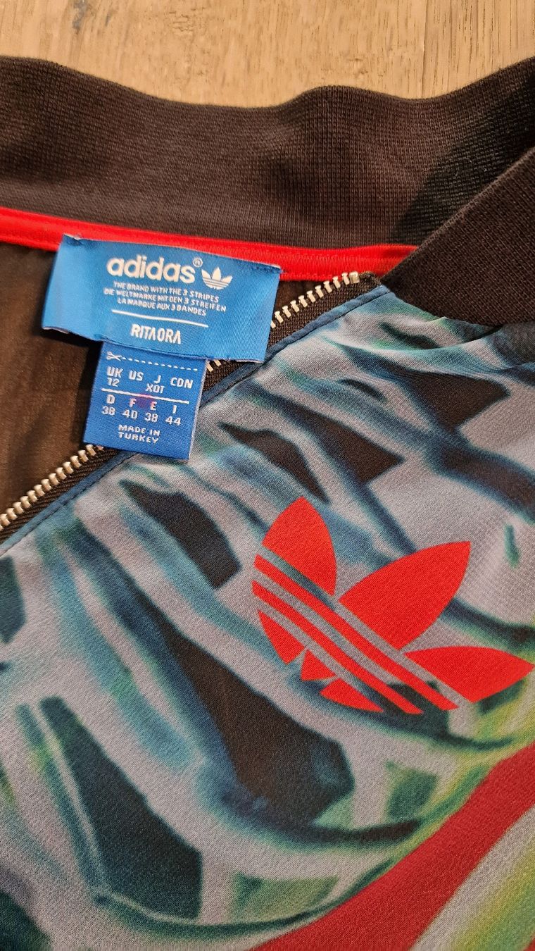 Adidas Giacche: Jacke von Adidas in 38 – Nuovo (secondo la descrizione) da Ehrendingen venduto da leo875 3