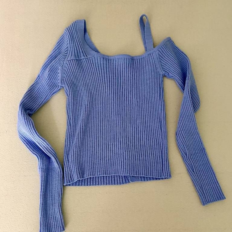 Top: Off-Shoulder Top Gr. S – Nuovo (secondo la descrizione) da Berikon venduto da nao_5qbr 1