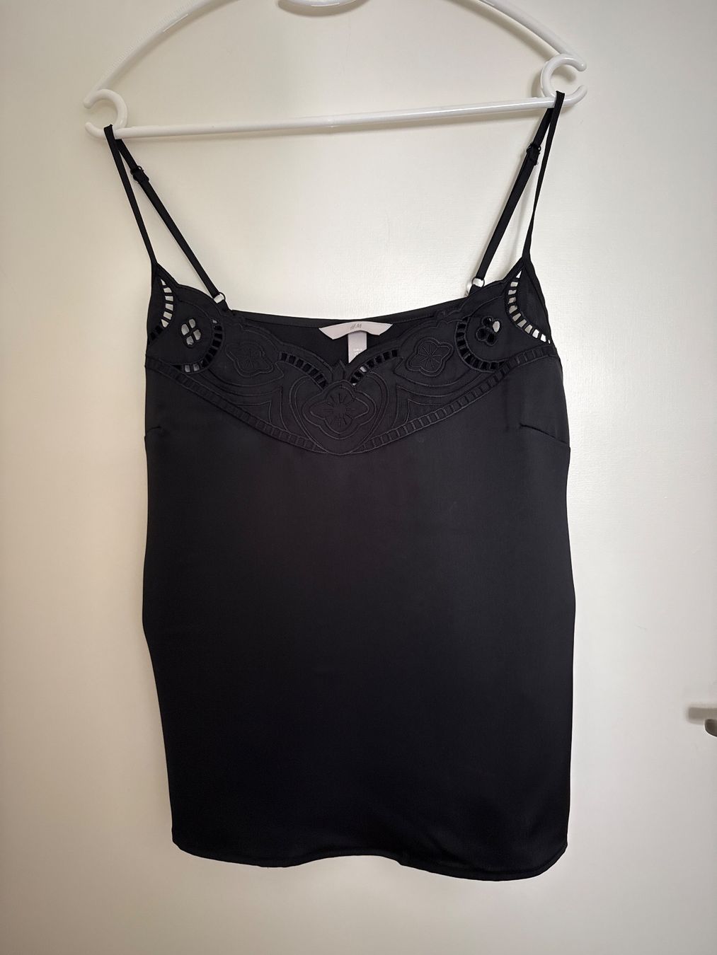 H&M Tops: Schwarz Top H&M EUR M – Neu und originalverpackt aus Horgen von linuxrp 1