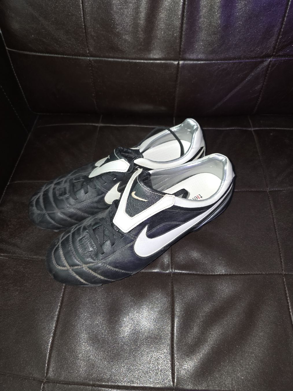Nike Scarpe da uomo: Nike Leder Fussballschuhe – Usato da Bronschhofen venduto da dvnb 1