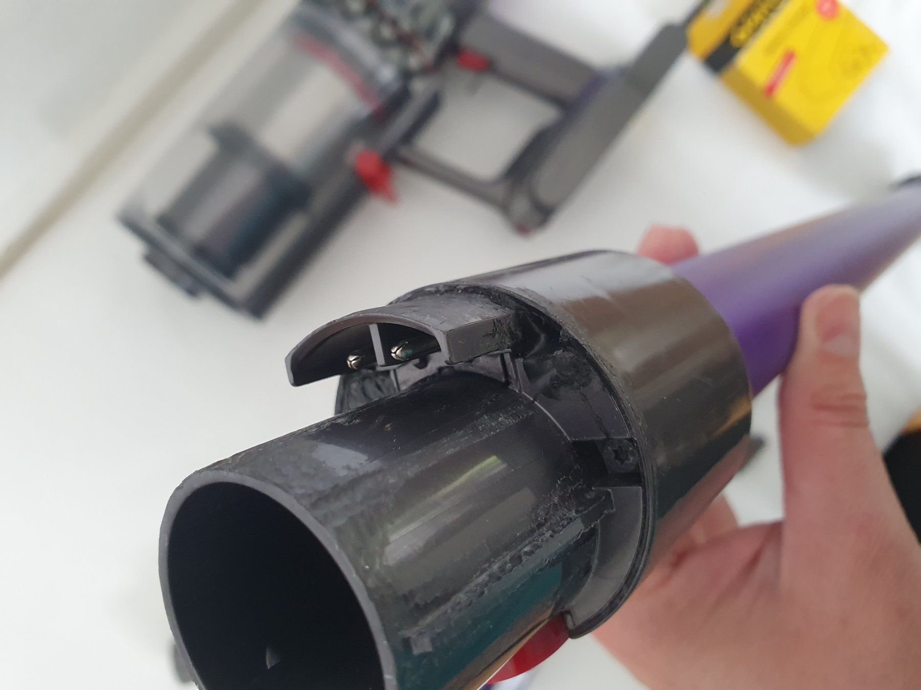 Dyson Aspirateurs & Accessoires: Dyson V11 écran défectueux, d'occasion avec accessoires – Défectueux à Lausanne par Af2016 5