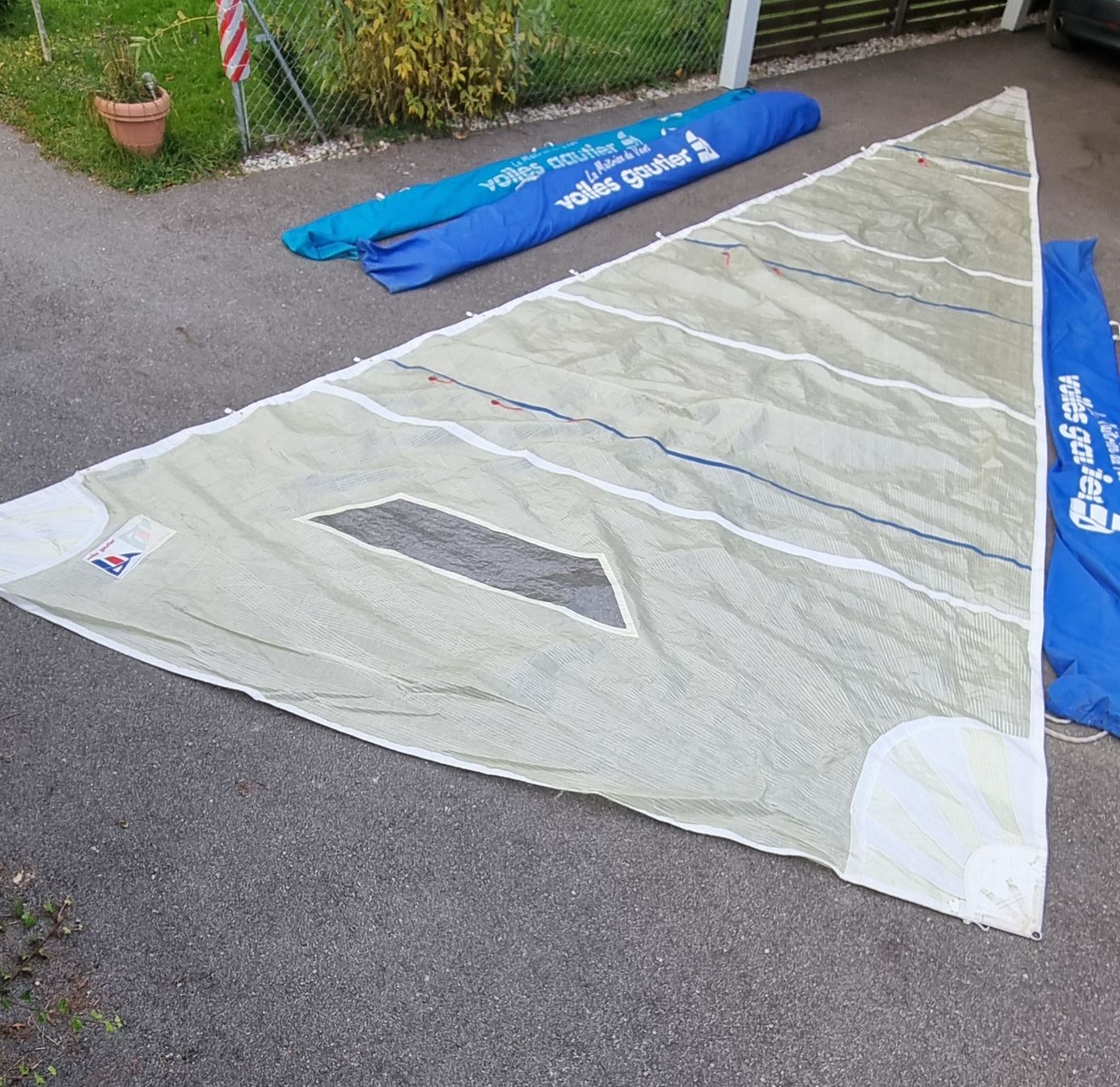 Altro: Jeu de voiles pour Dolphin 81 – Usato da Yvonand venduto da jimi666 3