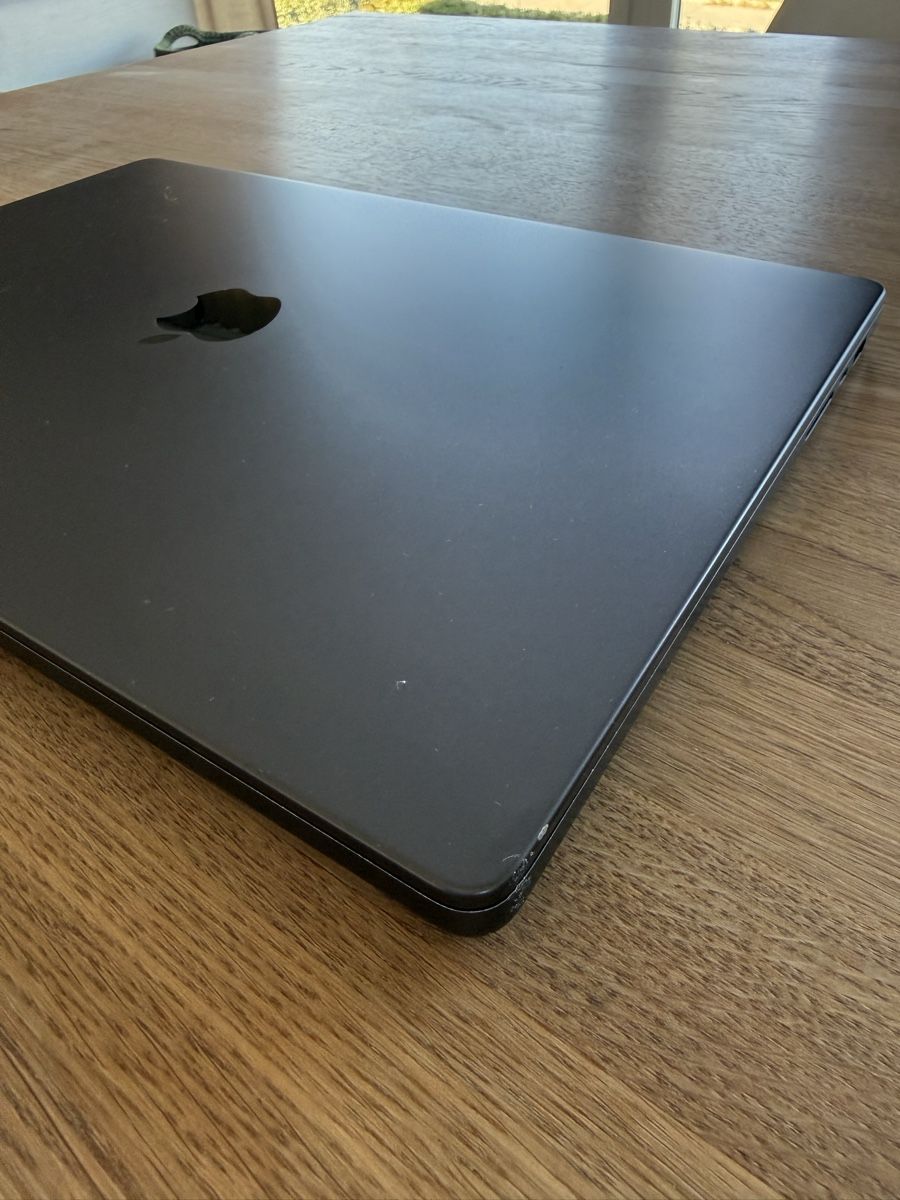 Apple Portables: MacBook Pro 16-inch with M3 Pro chip – D'occasion à Kilchberg ZH par nawi93 2