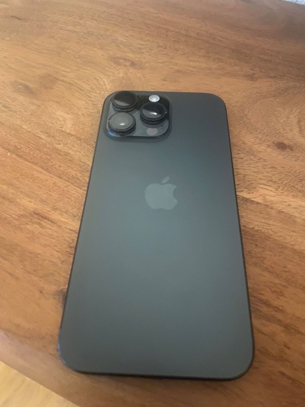 Apple Handys / Smartphones: Apple iPhone 16 Pro Max/ Batterie 100% – Gebraucht aus Zürich von dom_g5nv 2