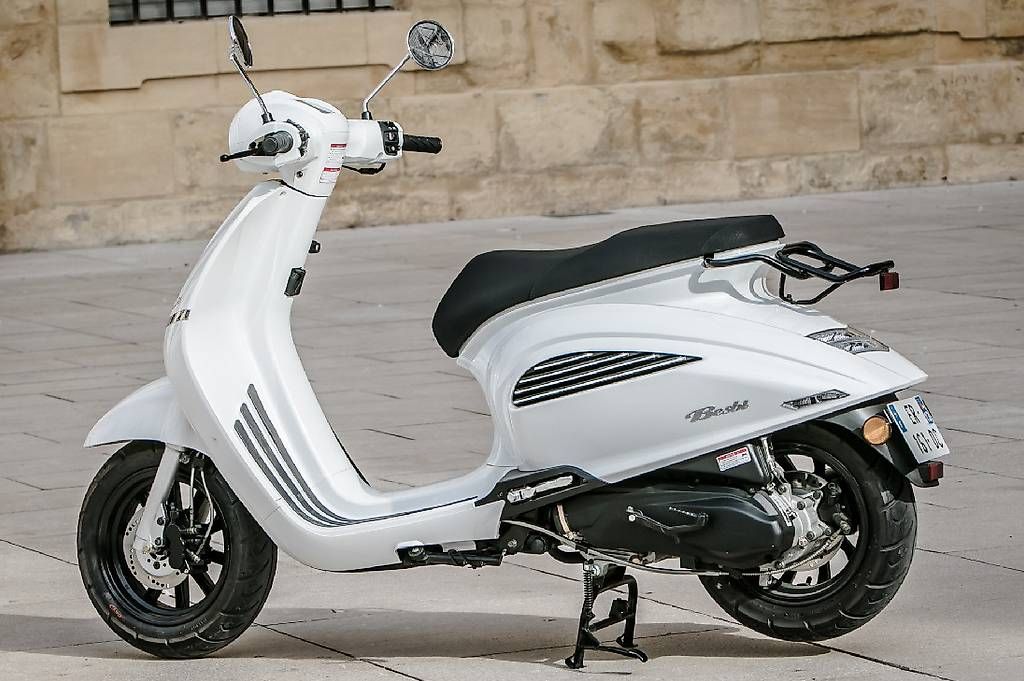Scooter: cooler 125er Roller neu Kat. 11kW - A1 – Usato da Seewen SO venduto da Swiss-moto-bike 1