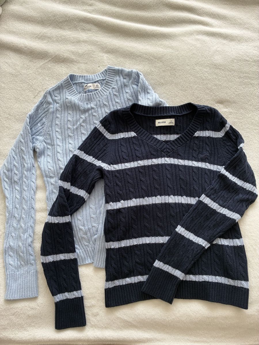 Hollister Pulls & Sweat-shirts: Hollister Pullover 2er Set hellblau/navy Gr XS/S – Neuf (Voir description) à Effretikon par gre_f6wv 1