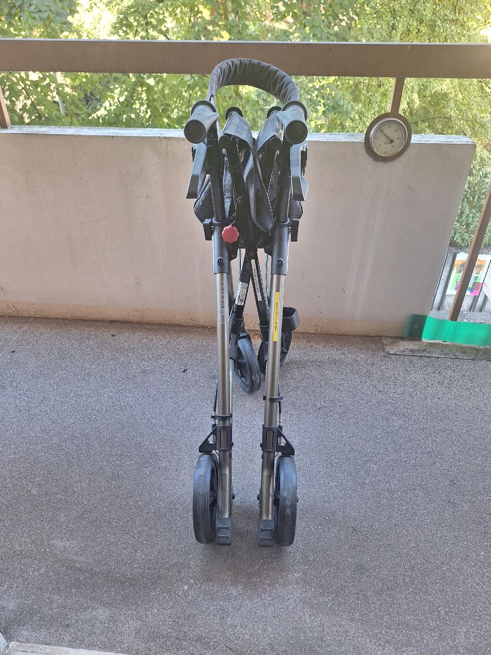 Ausili per la deambulazione: rollator Taima M GT – Usato da La Tour-de-Peilz venduto da clo_cw6s 5