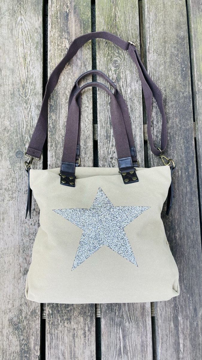 Taschen für Damen: Handtasche mit silbernen Stern – Gebraucht aus Wallenwil von Pm2000