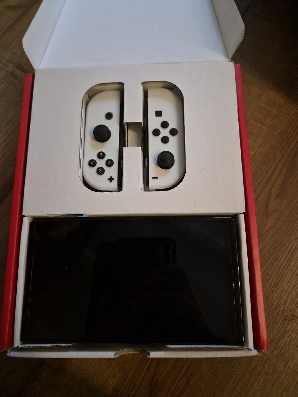 Nintendo Konsolen: Nintendo Switch OLED-Modell + Etui – Gebraucht aus Unteriberg von okb91 2