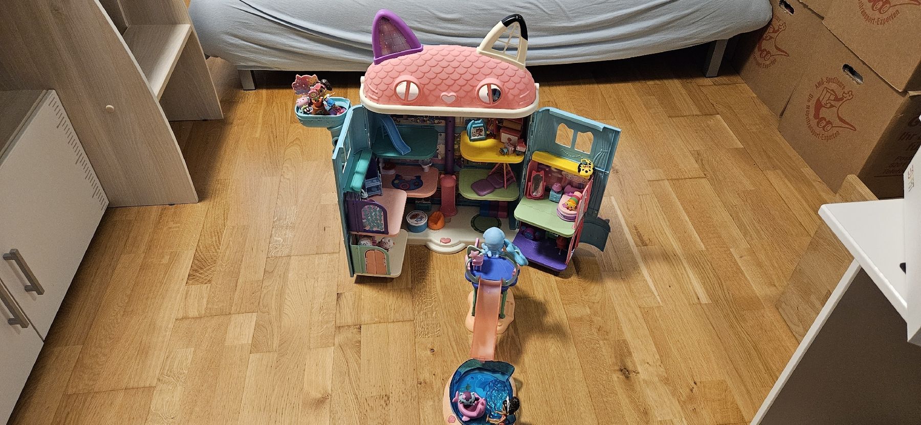 Case e mobili per bambole: Gabbys Dollhouse – Usato da Neuhausen am Rheinfall venduto da pin_9fgb 1