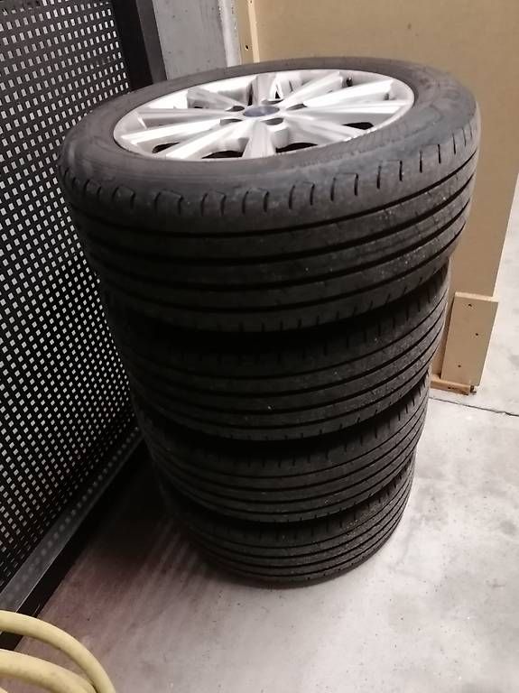 Goodyear Pneumatici & Ruote complete: Svizzera – Usato da Muralto venduto da sergioma102 3